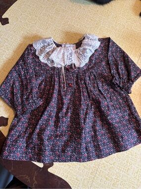 Vintage Handmade Floral Babydoll Top with Lace Collar - Black & Pink